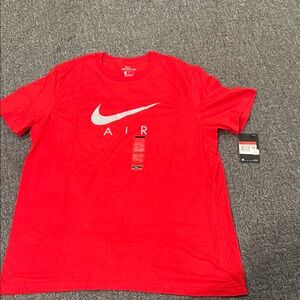 Mens L nike tshirt